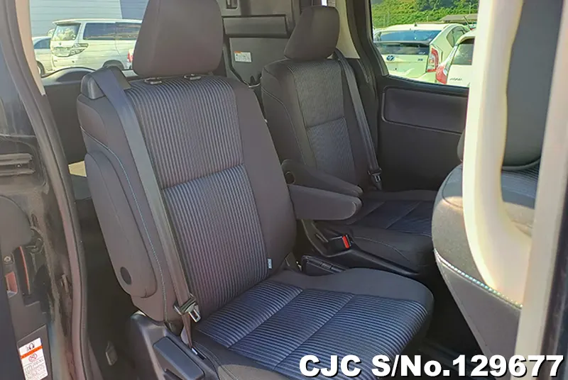 2015 Toyota / Voxy Stock No. 129677