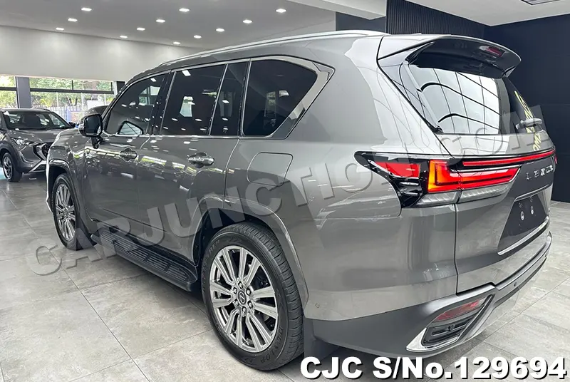 2025 Lexus / LX700H Stock No. 129694