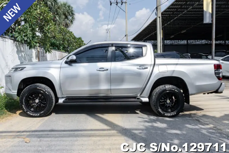 2023 Mitsubishi / Triton Stock No. 129711