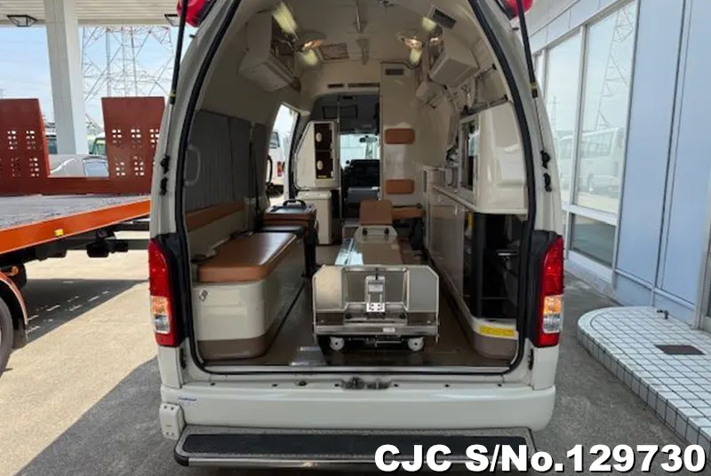 2015 Toyota / Hiace Stock No. 129730