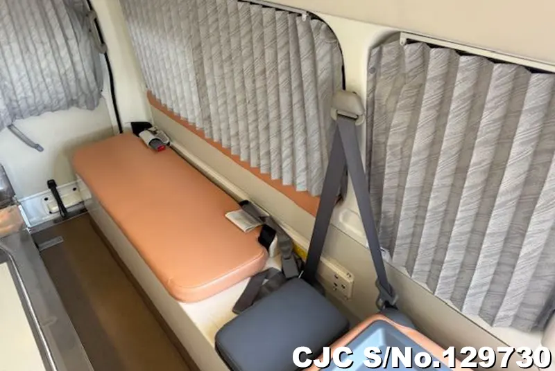 2015 Toyota / Hiace Stock No. 129730