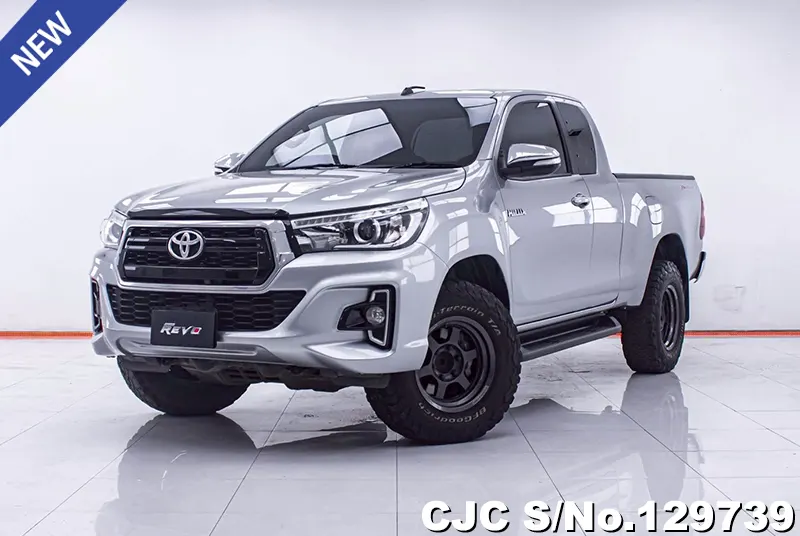 2017 Toyota / Hilux / Revo Stock No. 129739