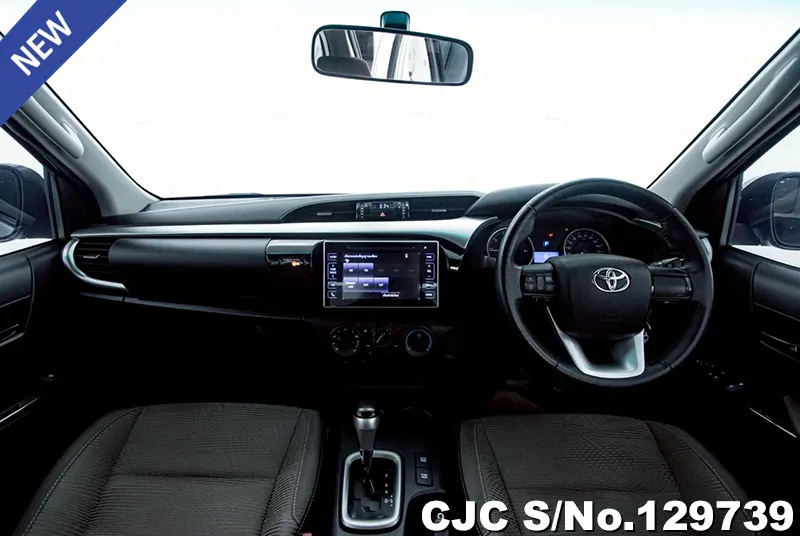 2017 Toyota / Hilux / Revo Stock No. 129739