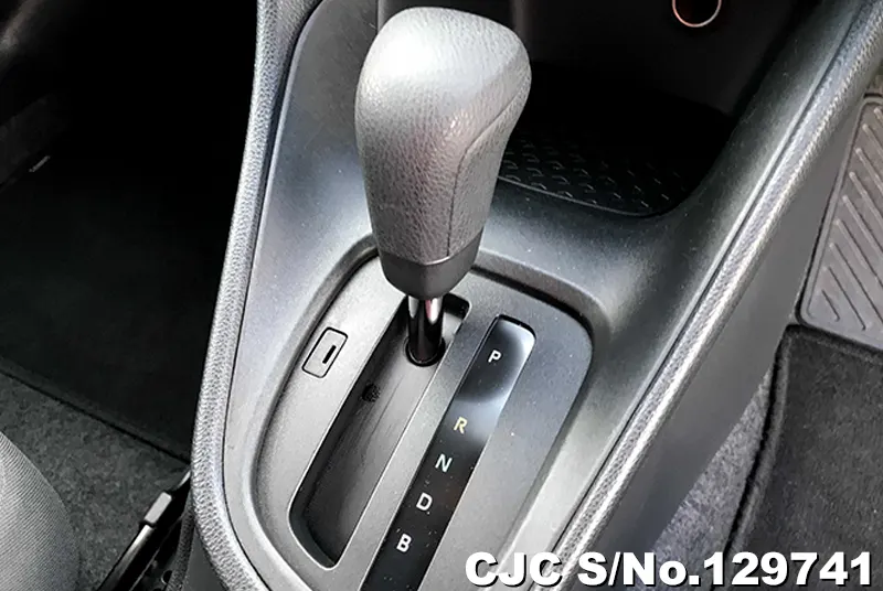 2020 Toyota / Yaris Stock No. 129741