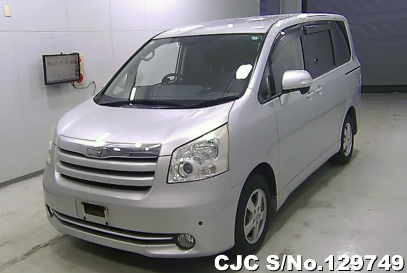 2008 Toyota / Noah Stock No. 129749