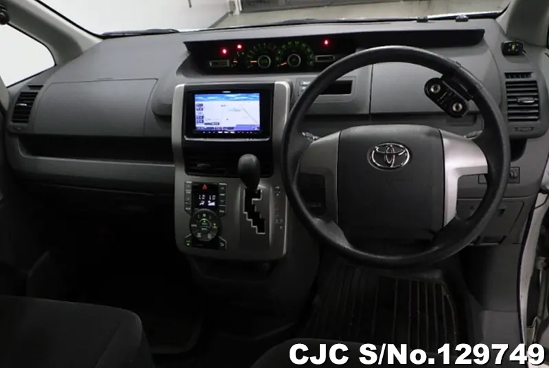 2008 Toyota / Noah Stock No. 129749