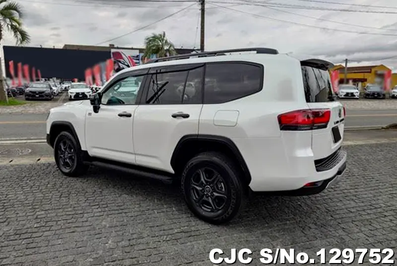 2024 Toyota / Land Cruiser Stock No. 129752