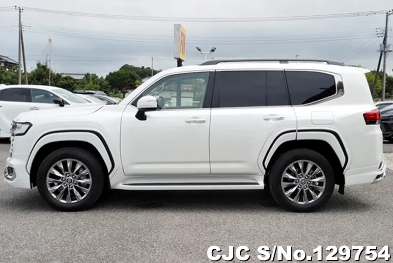 2023 Toyota / Land Cruiser Stock No. 129754