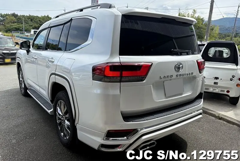 2023 Toyota / Land Cruiser Stock No. 129755