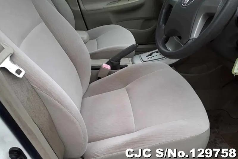 2008 Toyota / Corolla Axio Stock No. 129758