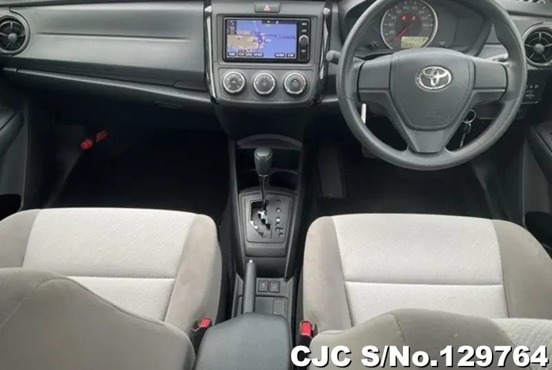 2016 Toyota / Corolla Axio Stock No. 129764