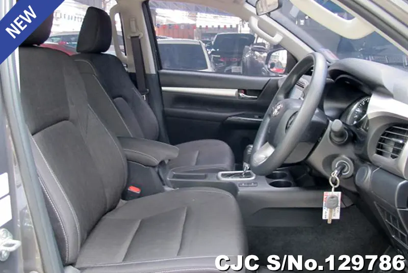 2022 Toyota / Hilux / Revo Stock No. 129786