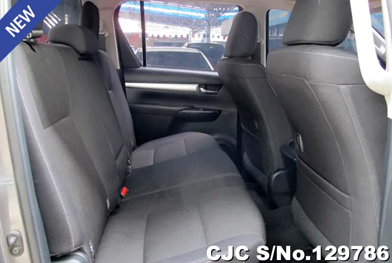 2022 Toyota / Hilux / Revo Stock No. 129786