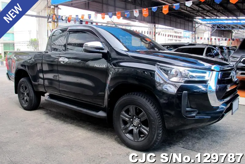2022 Toyota / Hilux / Revo Stock No. 129787