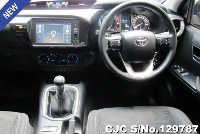 2022 Toyota / Hilux / Revo Stock No. 129787