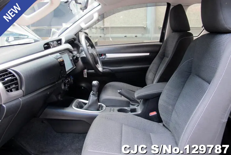 2022 Toyota / Hilux / Revo Stock No. 129787