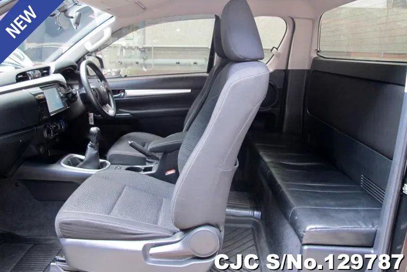 2022 Toyota / Hilux / Revo Stock No. 129787