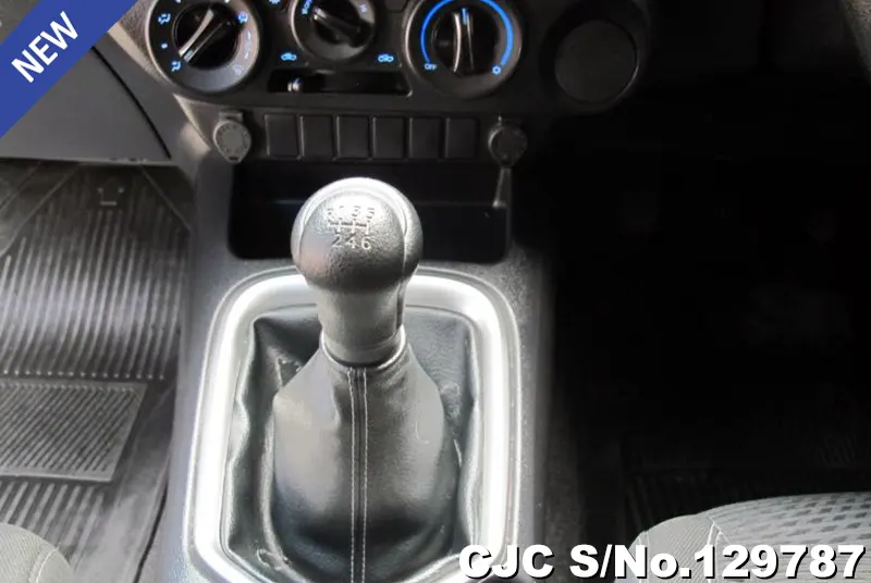 2022 Toyota / Hilux / Revo Stock No. 129787