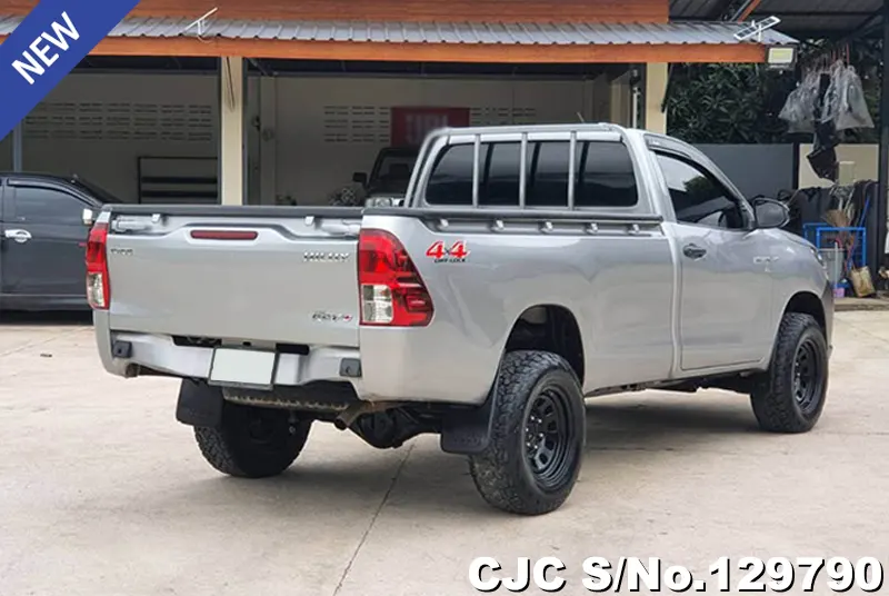 2019 Toyota / Hilux / Revo Stock No. 129790
