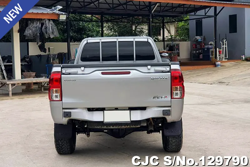 2019 Toyota / Hilux / Revo Stock No. 129790