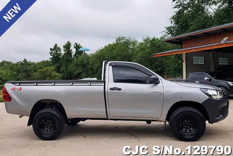 2019 Toyota / Hilux / Revo Stock No. 129790