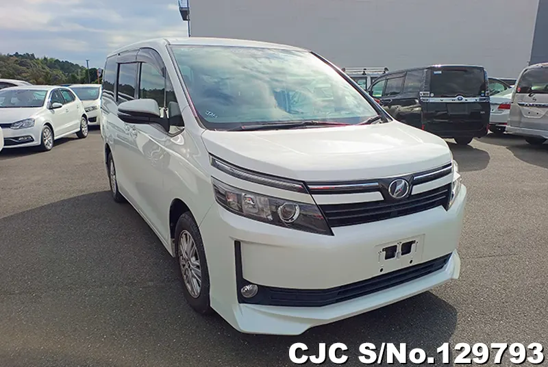 2017 Toyota / Voxy Stock No. 129793