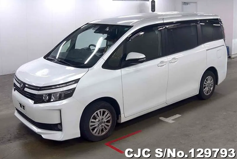 2017 Toyota / Voxy Stock No. 129793