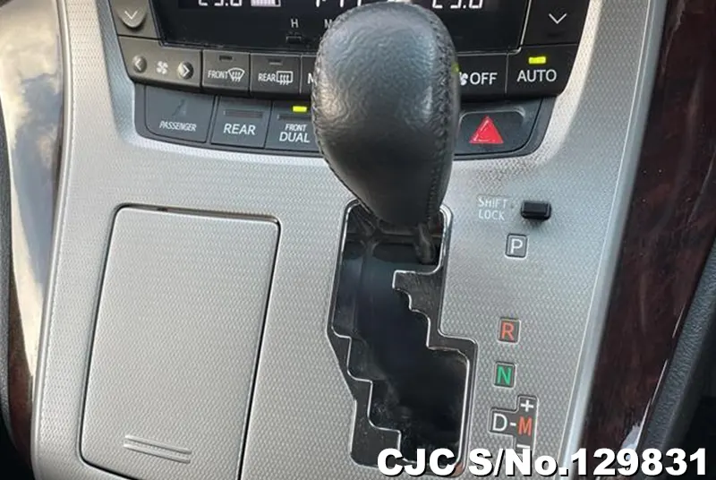 2013 Toyota / Alphard Stock No. 129831