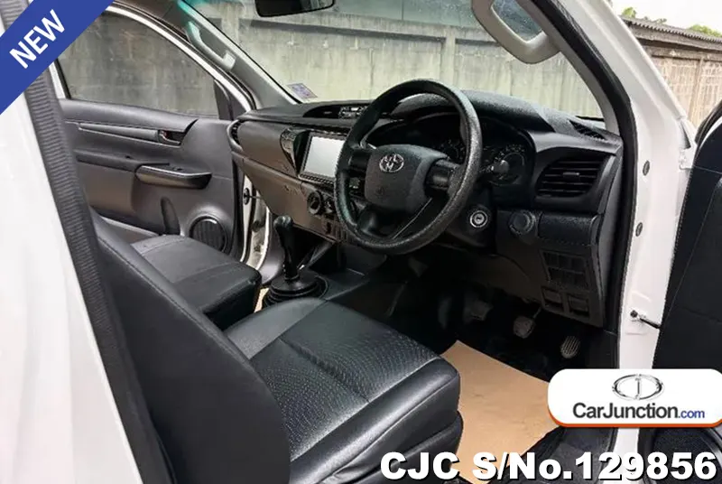 2022 Toyota / Hilux / Revo Stock No. 129856