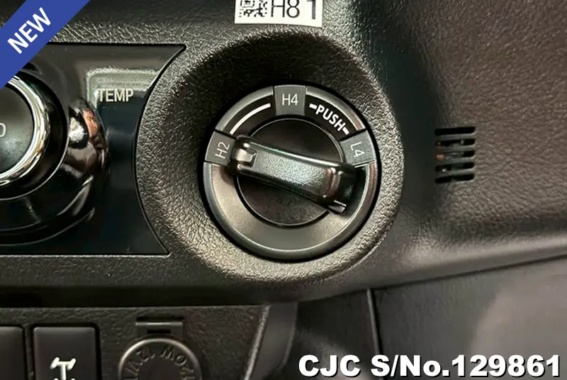 Toyota Hilux in White for Sale Image 13