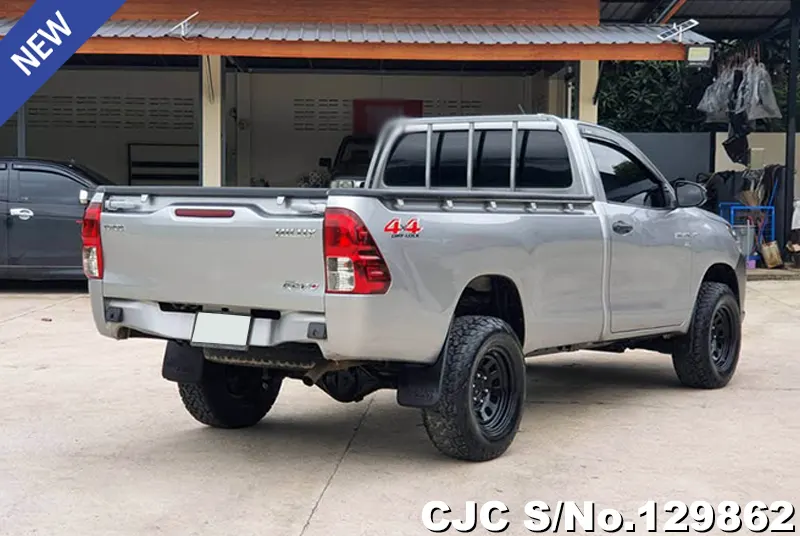 Toyota Hilux in Gray for Sale Image 1
