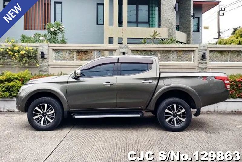 Mitsubishi Triton in Gray for Sale Image 6