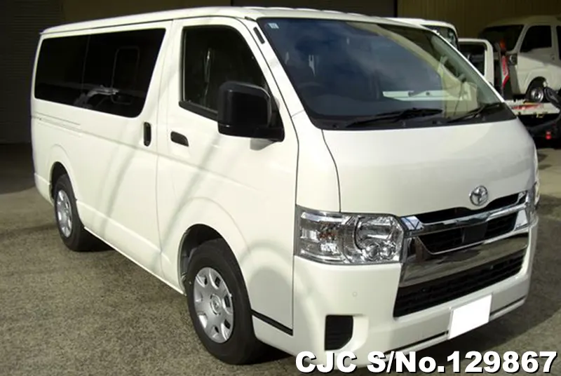 Toyota / Hiace 2025