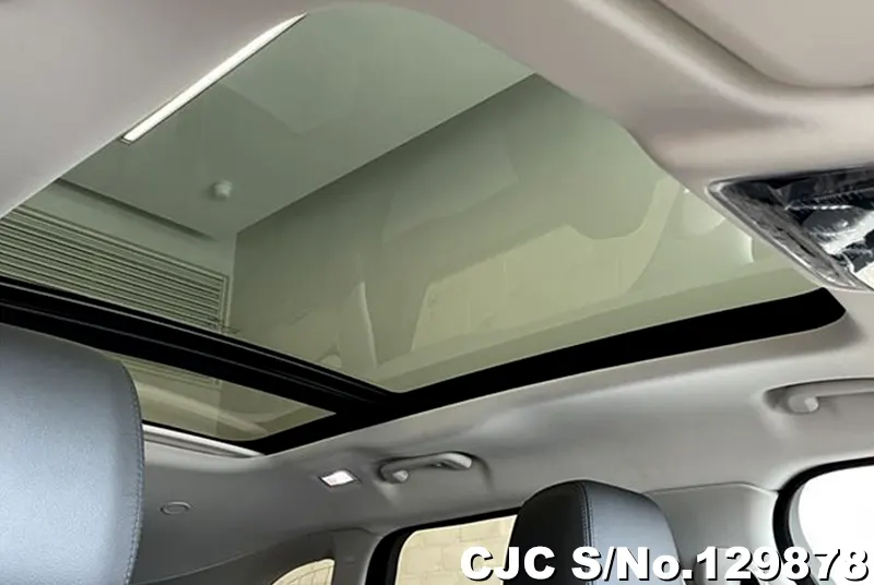 2025 Land Rover / Range Rover / Velar Stock No. 129878