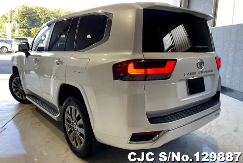 2022 Toyota / Land Cruiser Stock No. 129887