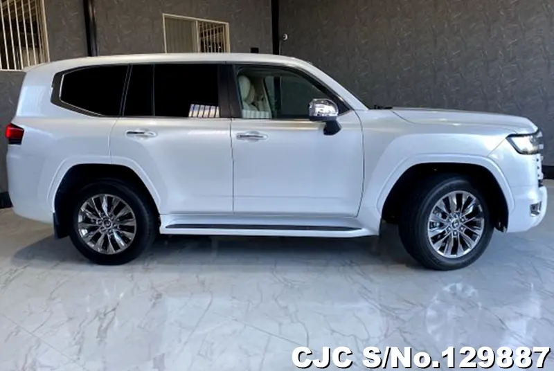 2022 Toyota / Land Cruiser Stock No. 129887