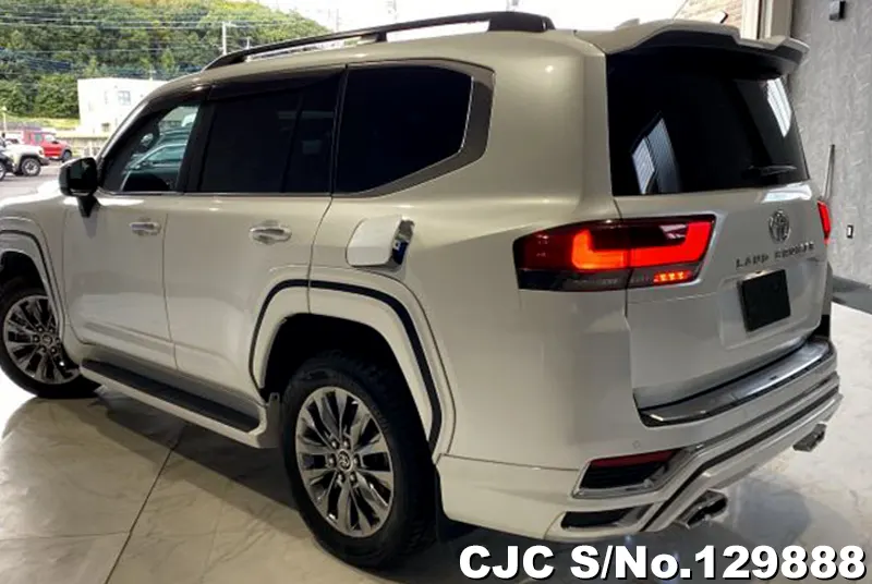 2022 Toyota / Land Cruiser Stock No. 129888