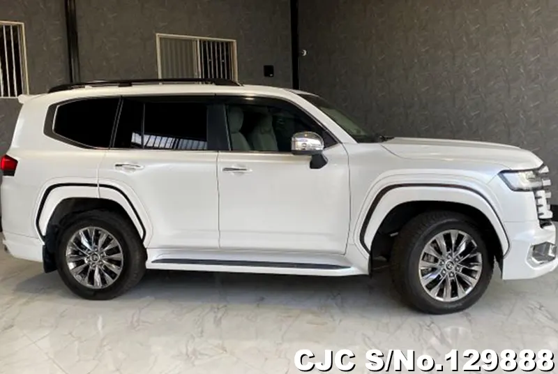 2022 Toyota / Land Cruiser Stock No. 129888