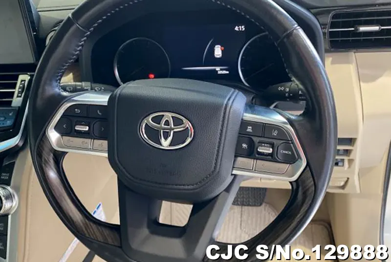 2022 Toyota / Land Cruiser Stock No. 129888