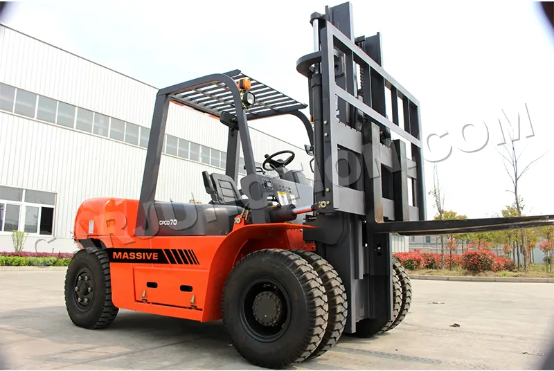 2025 Massive / CPCD70 Forklift CPCD70