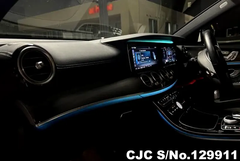 2018 Mercedes Benz / E Class Stock No. 129911