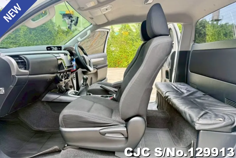 2021 Toyota / Hilux / Revo Stock No. 129913