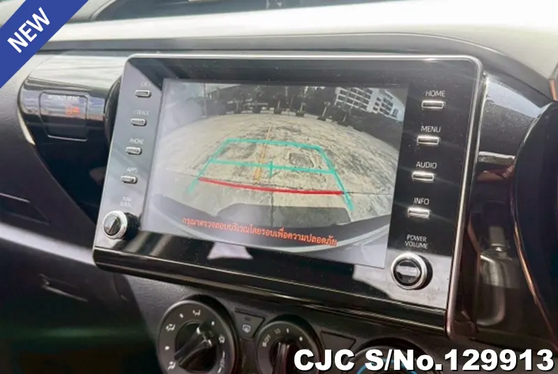 Toyota Hilux in White for Sale Image 9