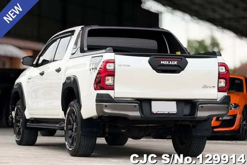 Toyota Hilux in White for Sale Image 1