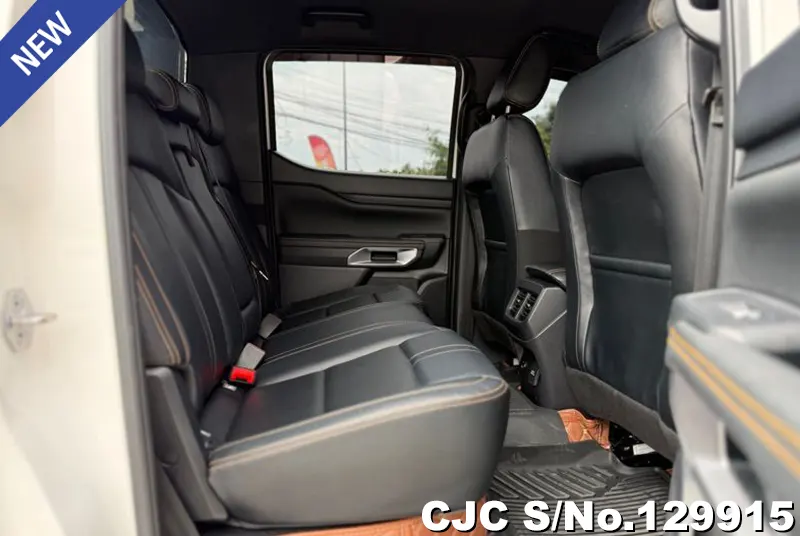 Ford Ranger in White for Sale Image 9