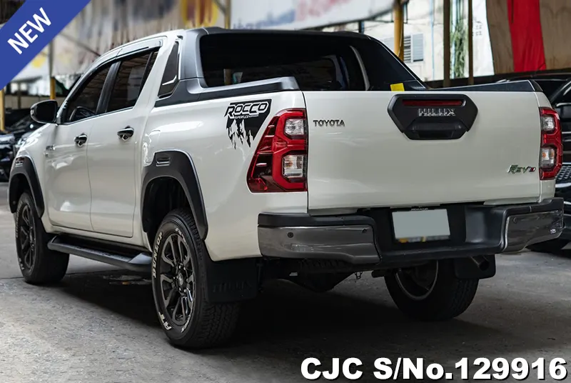 Toyota Hilux in White for Sale Image 1