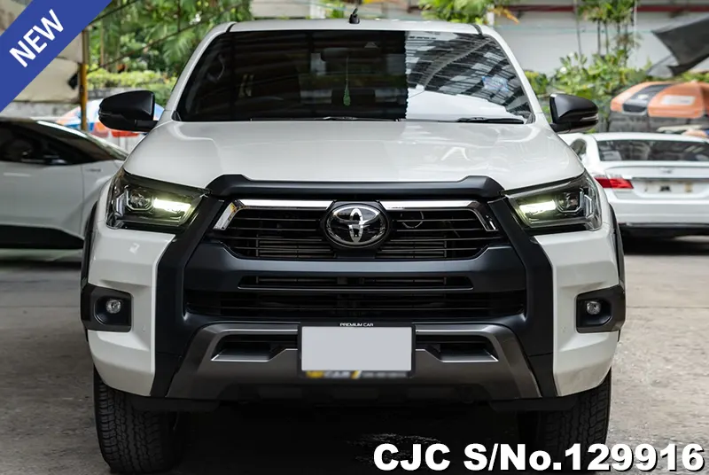 Toyota Hilux in White for Sale Image 4