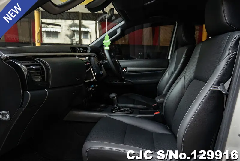 2021 Toyota / Hilux / Revo Rocco Stock No. 129916