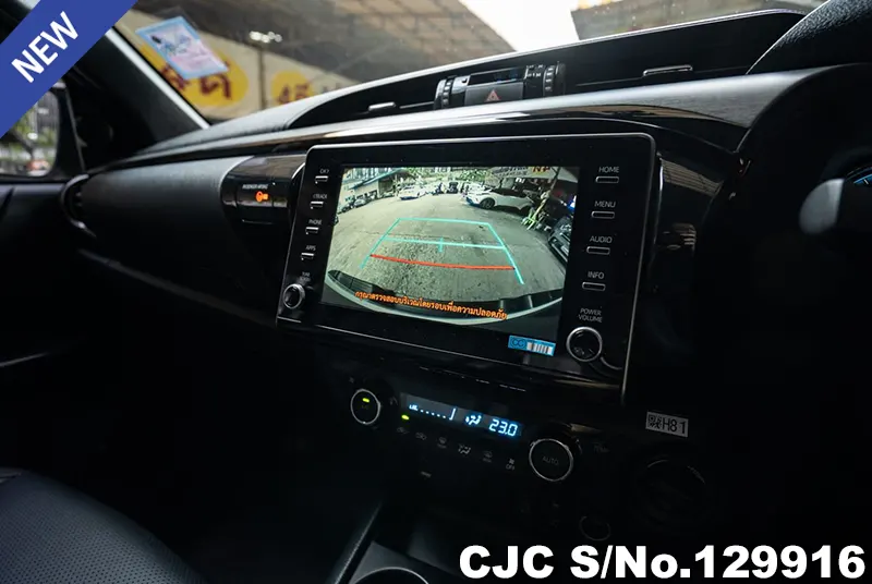 2021 Toyota / Hilux / Revo Rocco Stock No. 129916