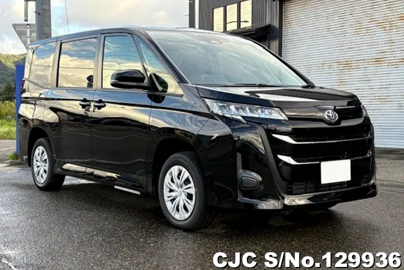 Toyota / Noah 2025